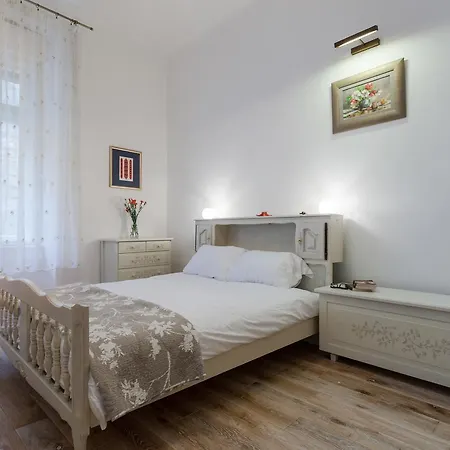 Luxury Beachfront Apartment Banje Dubrovnik Exterior photo