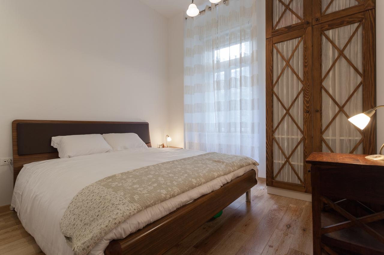 Luxury Beachfront Banje Apartment *