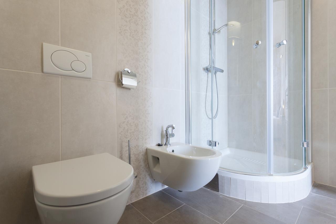 Luxury Beachfront Banje * Ragusa