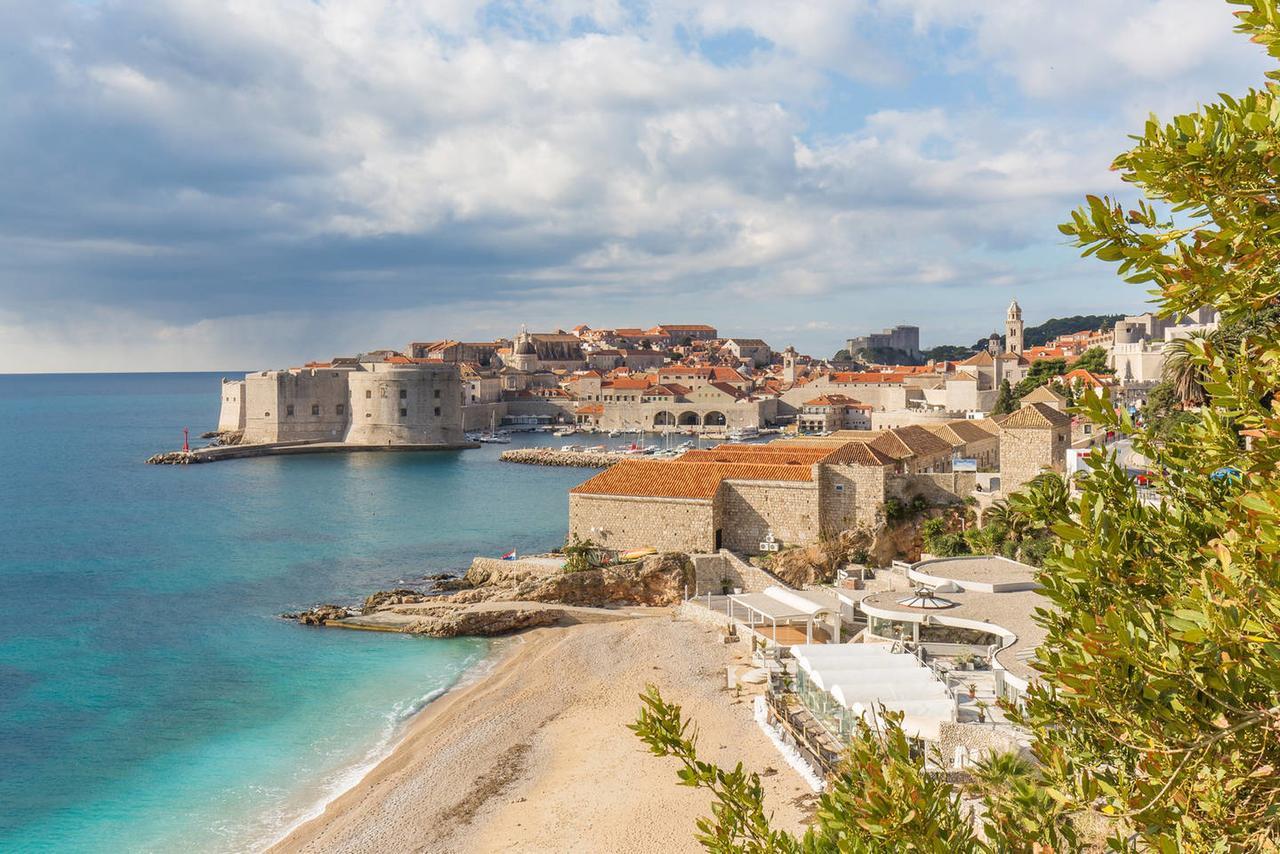 Luxury Beachfront Banje Apartment Dubrovnik